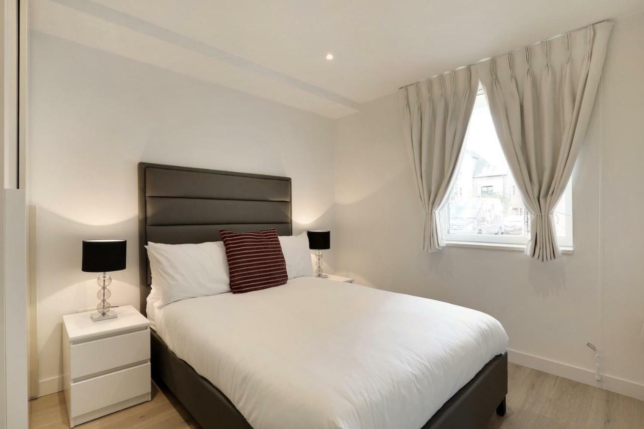Apartament Westfield Londra